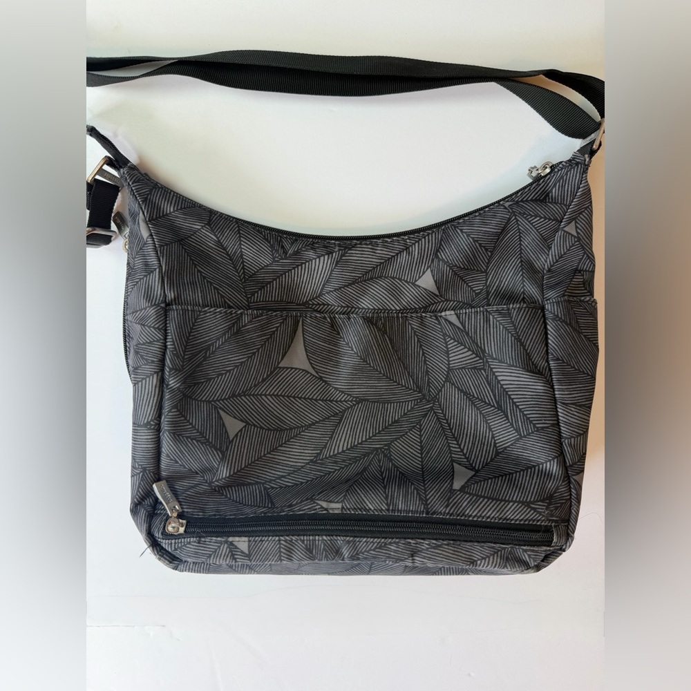 Baggallini Everywhere Bag With Rfid + Coin Purse Pewter Leaves Print - Picture 3 of 16